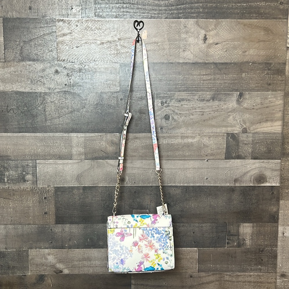 New 2 Piece INC Garden Floral Purses - Picture 4 of 7